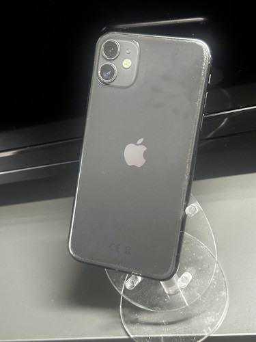 Apple iphone 64gb black - 11,
