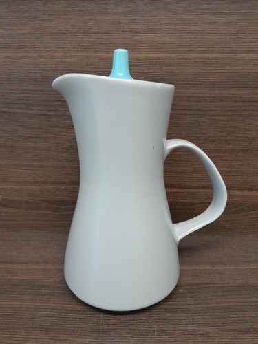 Poole pottery twin tone - twin,