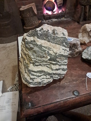 Zebra mountain rocks decor - zebra,