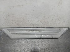 NISSAN NAVARA D22 REAR STEP