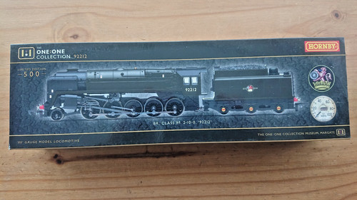 Hornby r3941 class 9f - r3941,