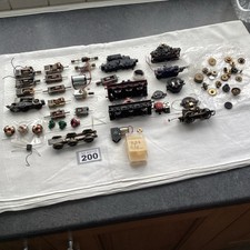 JOB LOT HORNBY TRIANG ETC 00 GAUGE MOTORS ETC FOR SPARES OR REPAIRS (200)