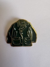 🌟Barbour Pin Badge