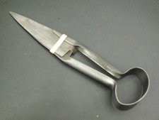 VINTAGE GARDENERS HAND SHEARS