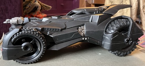 Batmobile mattel batman - mattel, v