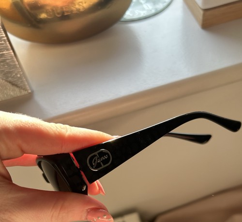 Black guess sunglasses vintage - black,