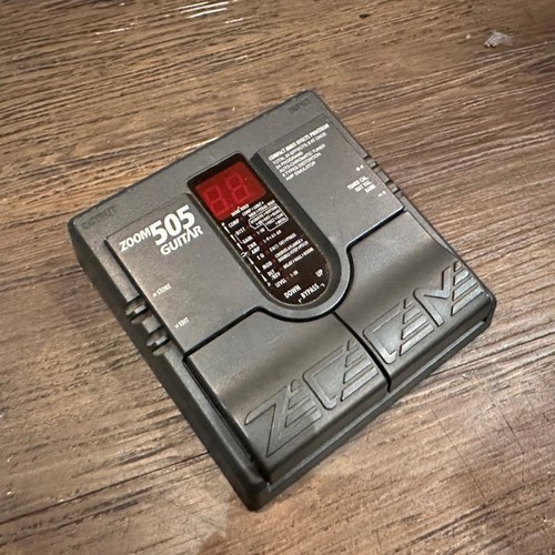Zoom 505 guitar multi effects - zoom,