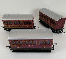 Rake of 3 Hornby 4 Wheel Coach