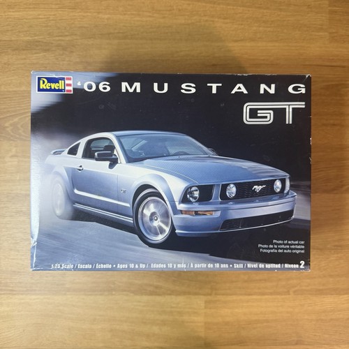 Revell 2006 mustang 25 - 2006, gt