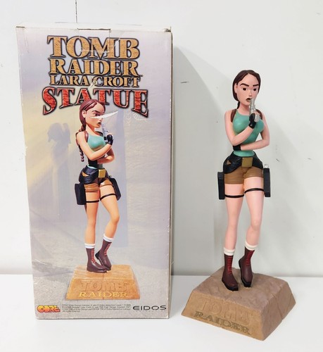 Vintage lara croft tomb raider - lara,