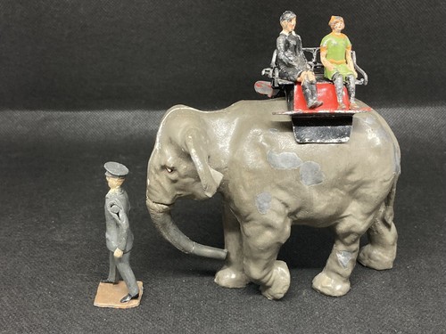 Elephant ride britains - elephant,