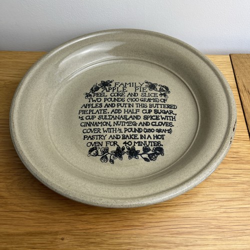 Moira vintage apple pie dish - moira,