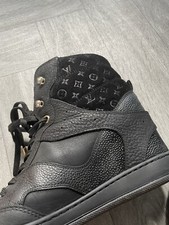 Ladies Louis Vuitton boots 37.5