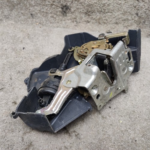 Mercedes door lock mechanism - mercedes,