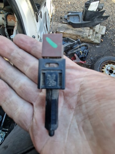 Genuine nissan pedal switch - nissan,