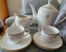 14 Piece HM Queen Elizabeth