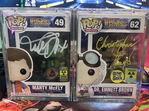 Funko pops signed marty mcfly - signed,