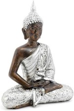 Buddha sitting meditating - buddha,