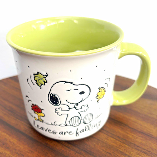 Peanuts snoopy leaves - snoopy,