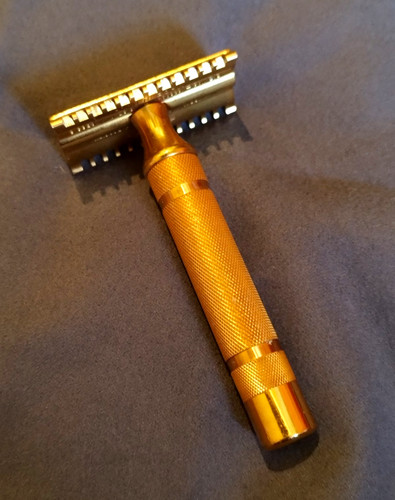 Gillette new short comb - new,
