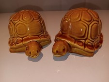 PAIR OF VINTAGE SALT & PEPPER POTS TORTOISE SHAPE. CARLTON WARE