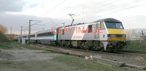 Photo class 90 003 - ,