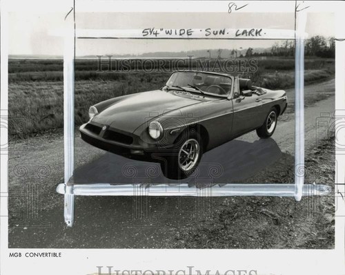 1975 press photo - press, mgb