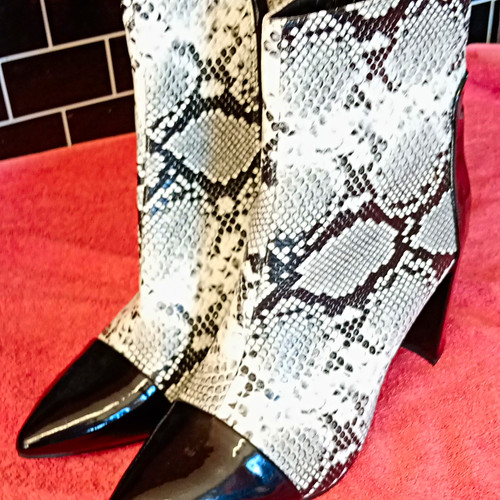 Love snake skin - it,
