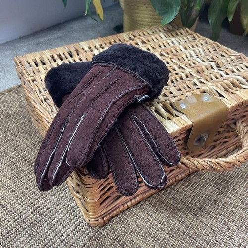 Lambland sheepskin - (b120),