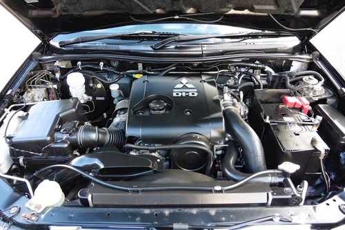 Mitsubishi l200 di d - mitsubishi,