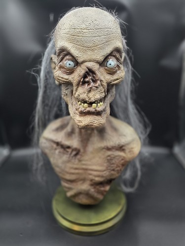 Life size crypt - crypt, keeper