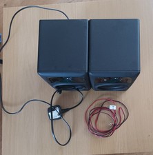 M-AUDIO  AV32  Speakers