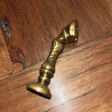 ANTIQUE BRASS WAX DESK SEAL HORSE’S LEG HOOF SCREW-IN BASE SEAL GOTHIC CAPITAL F