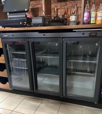 Gamko MG2/315G Triple Glass Door Bottle Cooler – Slightly Used Commercial Fridge