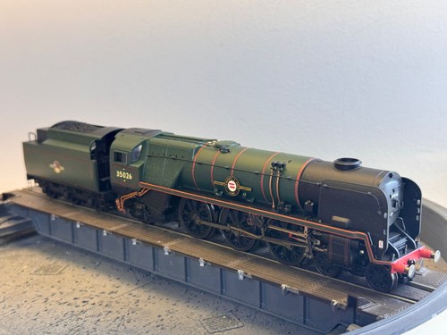 Hornby r2967 rebuilt merchant - r2967,
