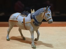 Vintage Britains lead farm