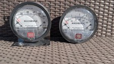 Dwyer Instruments Magnehelic