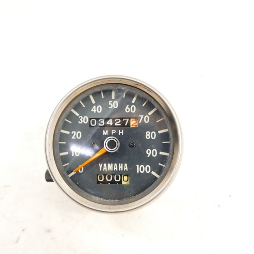 Yamaha 250 speedometer - dt,