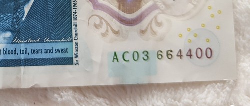 Five pound banknote 3 - £5,