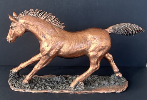 Vintage gold tone running - vintage,