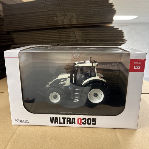 Britains valtra q305 - britains,