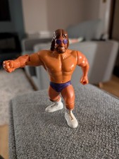 WWF WWE Hasbro Wrestling Figure. Series 2: Macho Man Randy Savage King WCW WWF