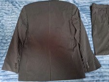 Men's 2-Piece Suit by Taylor and Reece. Jacket 40". Trousers W32 L30. Black