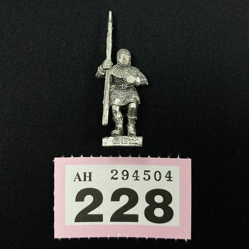 Bretonnian spearman warhammer - bretonnian,