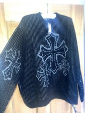 BOOHOO MAN GOTHIC FLUFFY CROSS