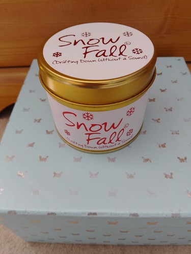 Lily flame snow fall candle - lily, flame.