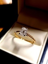 18ct gold diamond ring GIA