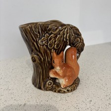 Sylvac Squirrel Tree Trunk