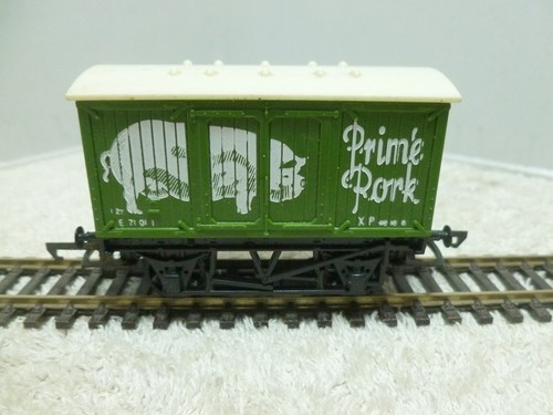 Hornby r216 closed van prime - r216,