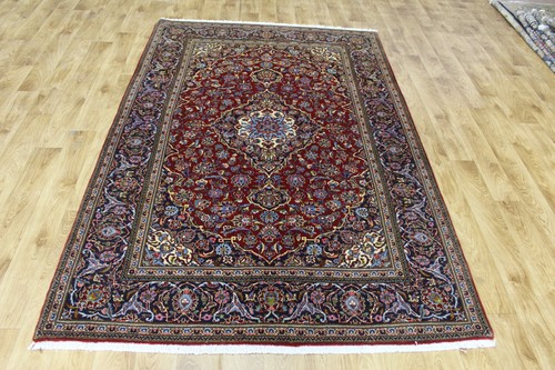 Fine signed keshan oriental - signed,